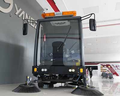 扬子电动扫地车