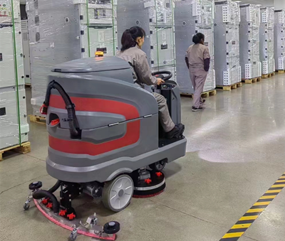 驾驶式洗地机 驾驶式洗地机